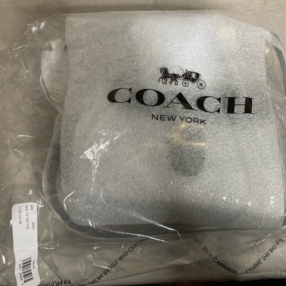 NWT Coach Tabby Top Handle 20 in Mixed Leather - Picture 8 of 11